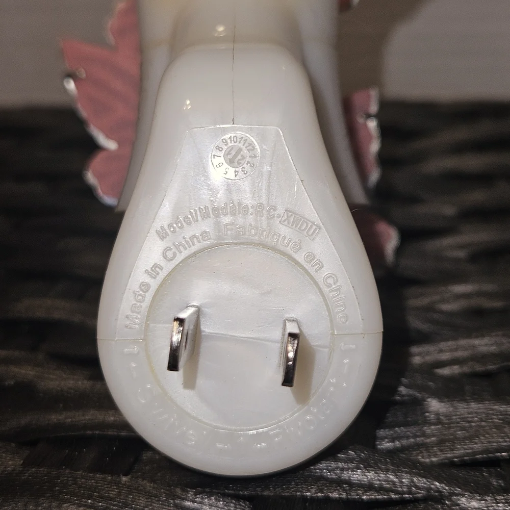 Bath & Body Works Silver and Pink Butterfly Wallflower